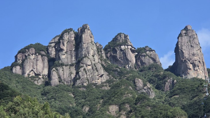 4dcc4d1903e8e6ba1d7a81c4637a8c1f_1761632